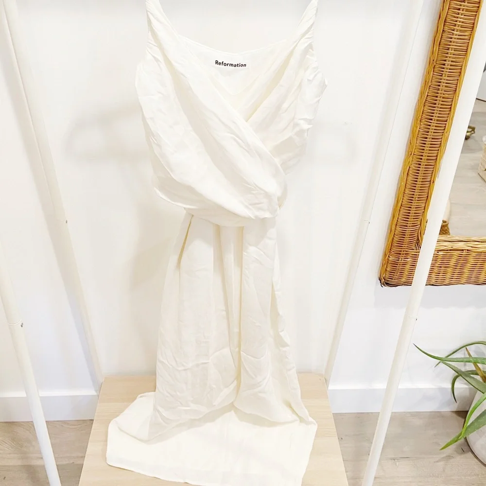 Reformation Horizon Dress - 4 - Picture 4 of 8